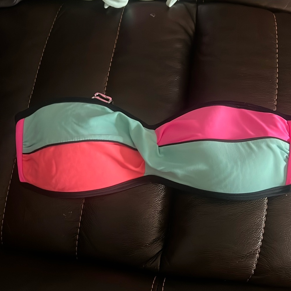 Heal swim top